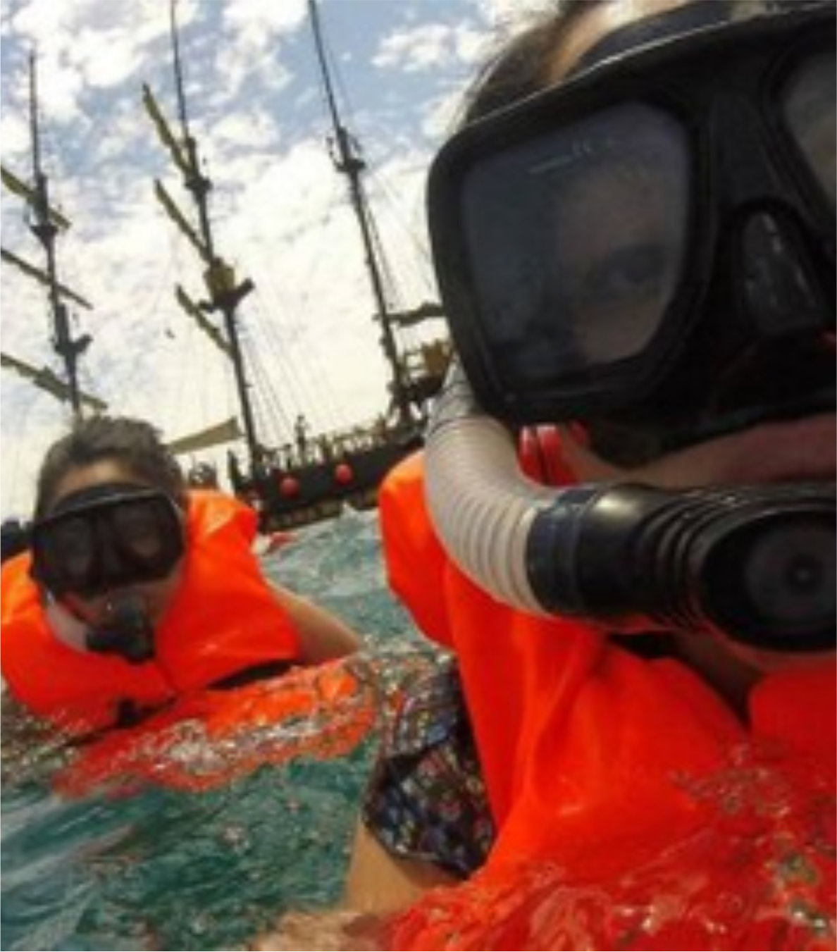 Barco Pirata Snorkel & lunch tour